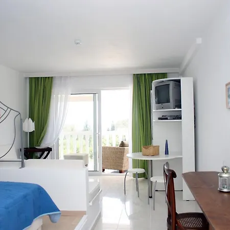 ホテル Belvedere Gerakas Luxury 4*
