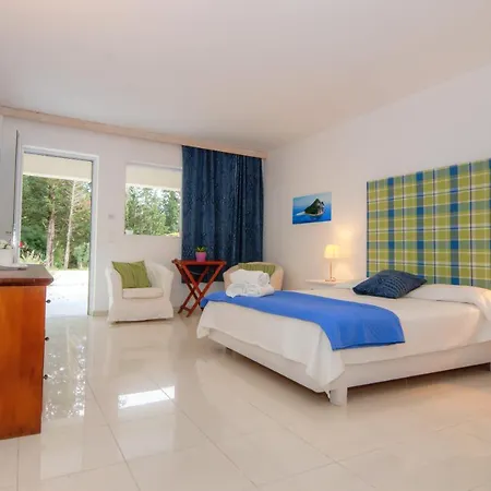Belvedere Gerakas Luxury ホテル Vasilikí