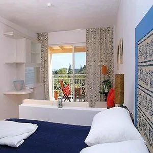 ホテル Belvedere Gerakas Luxury 4*