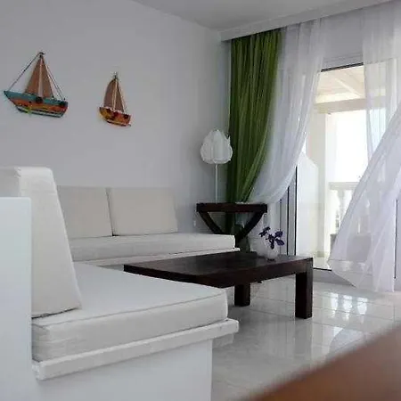 Belvedere Gerakas Luxury Hotel Vasilikí