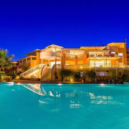 Belvedere Gerakas Luxury מלון