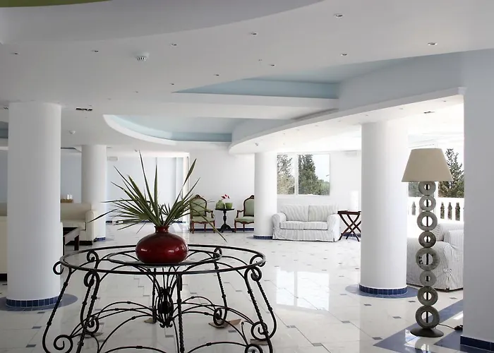 Belvedere Gerakas Luxury Hotel