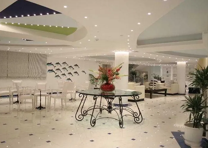 Belvedere Gerakas Luxury 4*