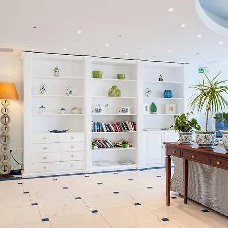 Belvedere Gerakas Luxury