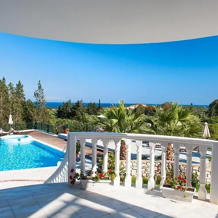 Belvedere Gerakas Luxury Otel 4*