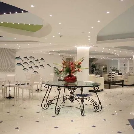 Belvedere Gerakas Luxury 4*