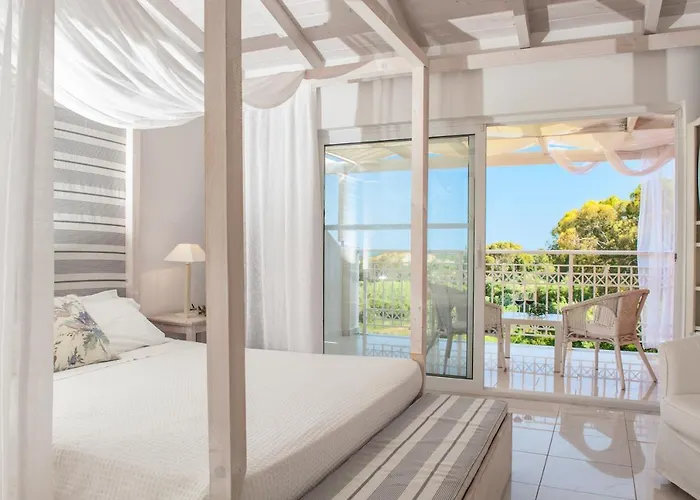 Hotell Belvedere Gerakas Luxury 4*