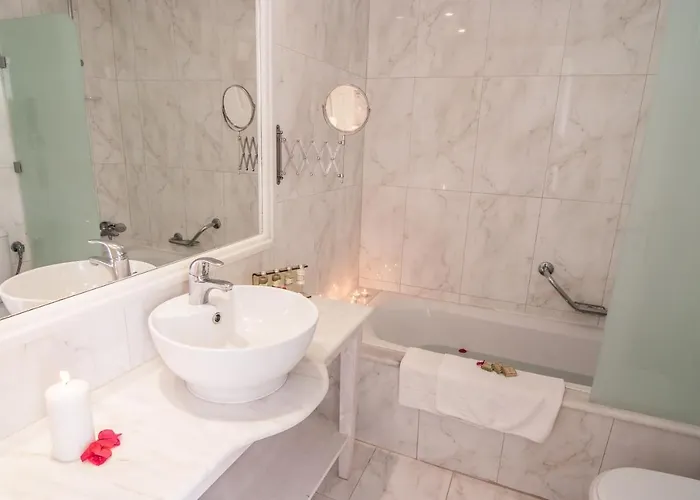 Belvedere Gerakas Luxury Hotel 4*