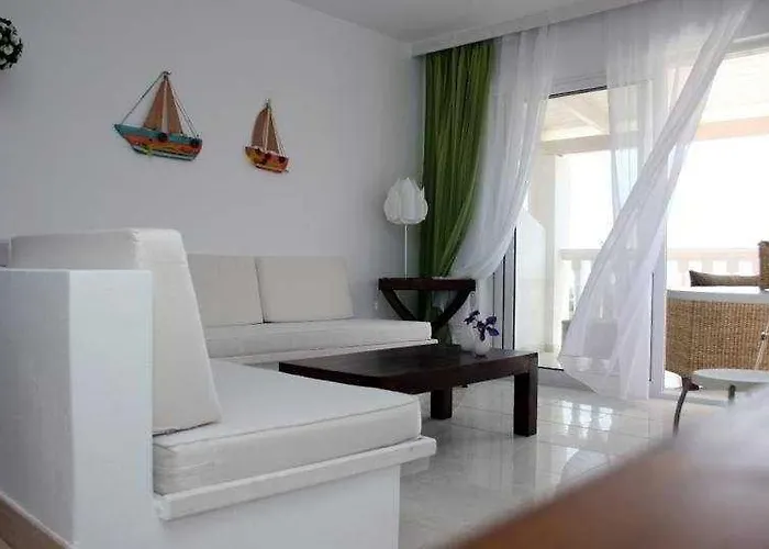 Belvedere Gerakas Luxury Hotell Vasilikí